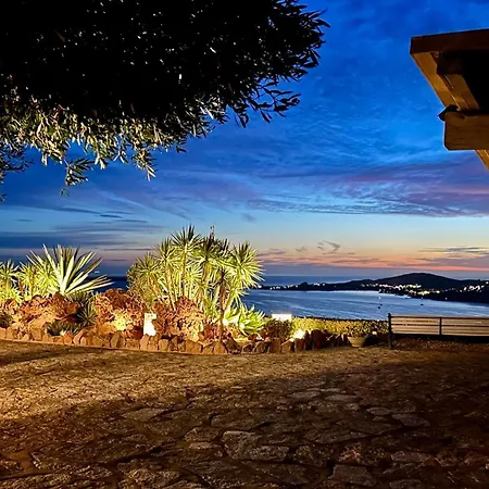 Ventu Di Mari, Vista Mozzafiato Su Caprera E Sulle Isole, Piscina Riscaldata In Costa Smeralda